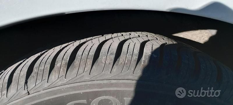 Begagnad Kia Ceed 110 HK (80 kW) 2013 Vit Halvkombi