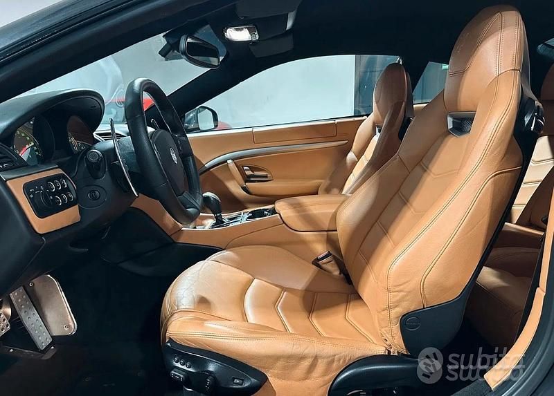 Usata Maserati Granturismo 460 CV (338 kW) 2013 Grigio Coupé