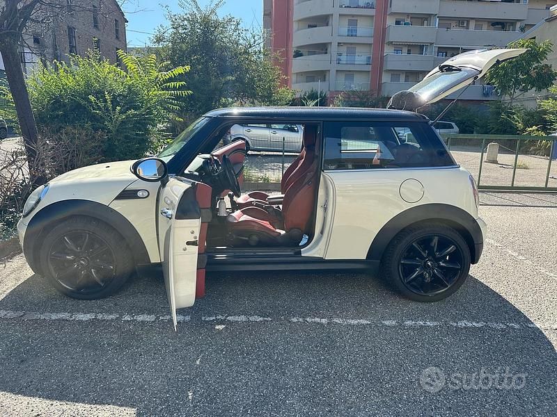 Usata Mini Cooper D 120 CV (88 kW) 2007 Bianco Utilitaria