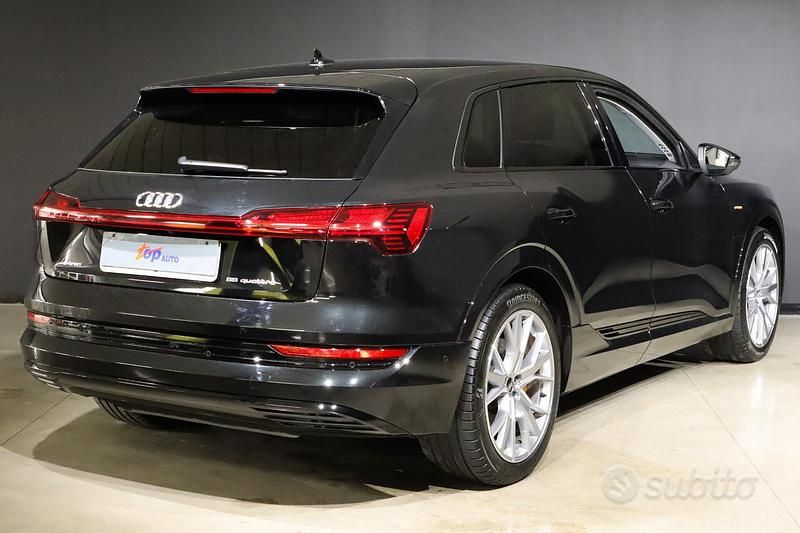 Usata Audi e-tron Sport 300 kW (408 CV) 2022 Nero SUV