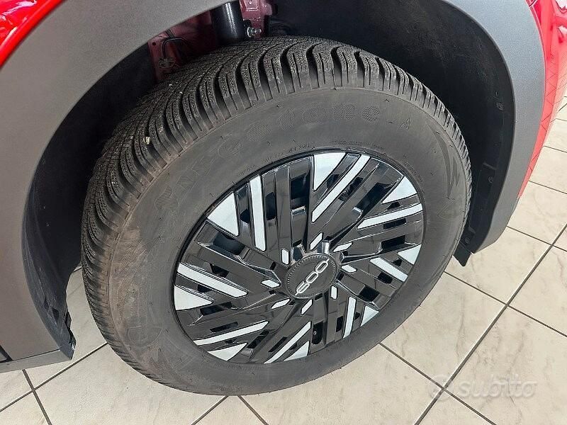 Usata Fiat 600 101 CV (74 kW) 2024 Rosso SUV