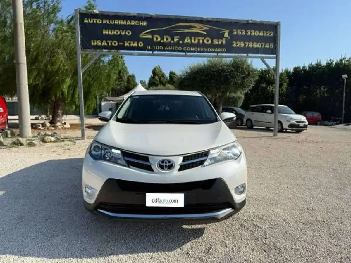 Usata Toyota RAV4 124 CV (91 kW) 2014 Bianco SUV
