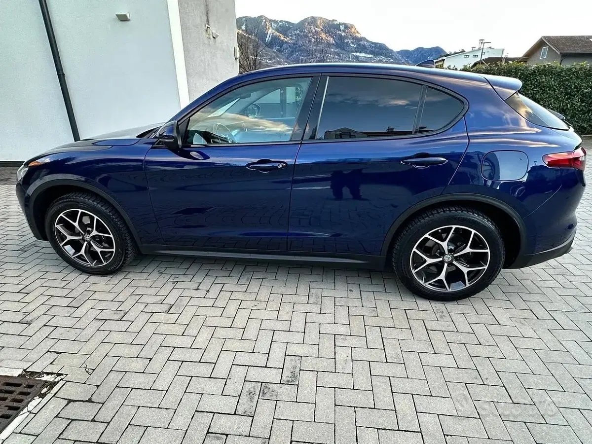 Usata Alfa Romeo Stelvio Sprint 200 CV (147 kW) 2020 SUV