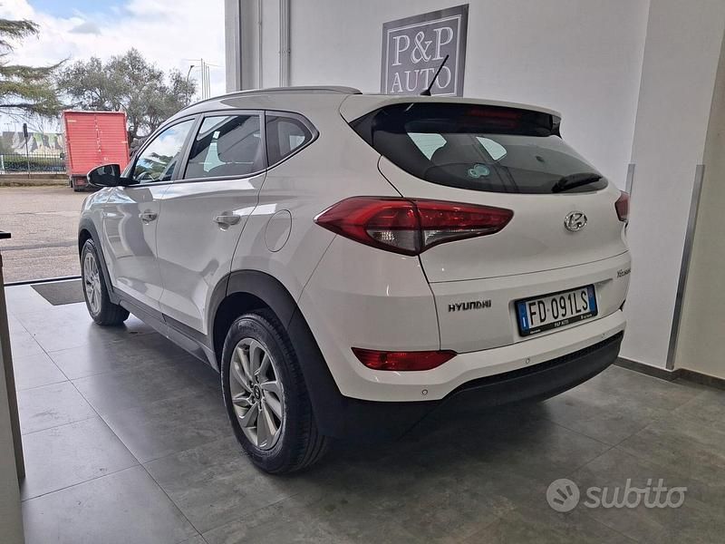 Käytetty Hyundai Tucson Comfort 116 HP (85 kW) 2016 Valkoinen Katumaasturi