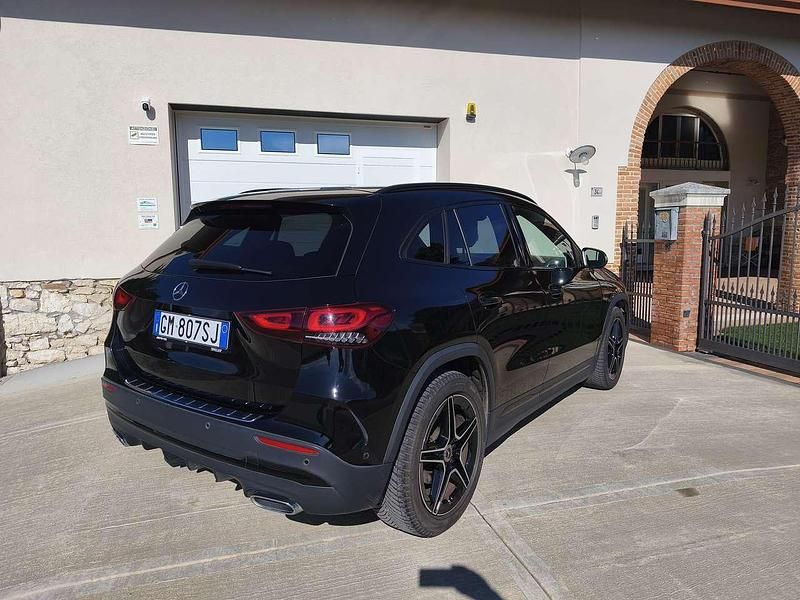 Usata Mercedes GLA200 Premium 150 CV (110 kW) 2023 Nero SUV