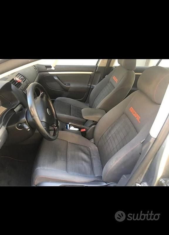 Usata VW Golf V 105 CV (77 kW) 2007 Grigio Berlina