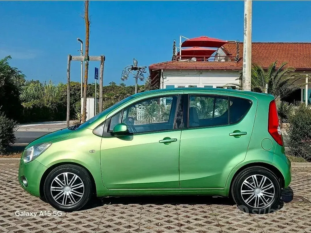 Usata Opel Agila 65 CV (47 kW) 2008 Verde Utilitaria