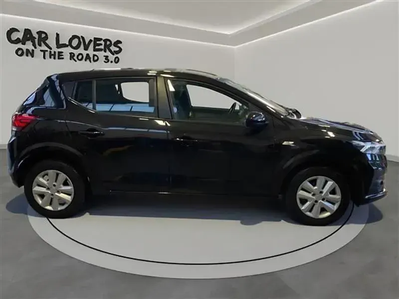 Usata Dacia Sandero Expression 101 CV (74 kW) 2023 Nero Utilitaria