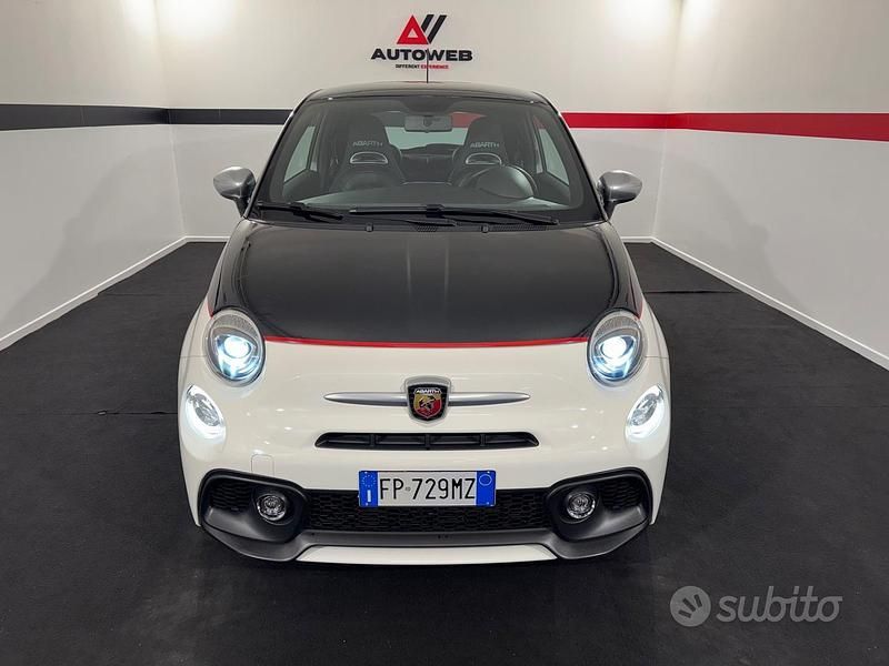 Usata Abarth 595 Turismo 165 CV (121 kW) 2018 Bianco Berlina