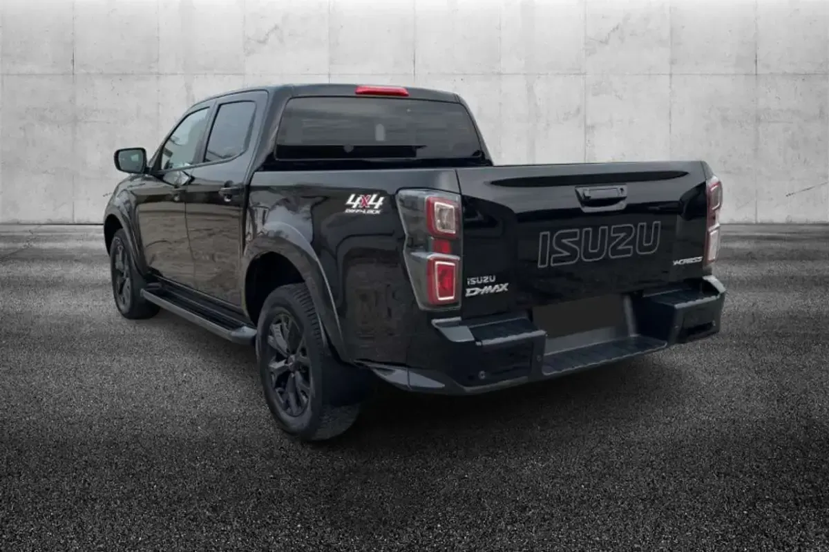 Usata Isuzu D-Max 163 CV (119 kW) 2023 Nero Pick-up