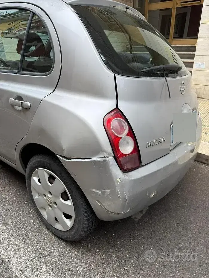 Usata Nissan Micra 57 CV (41 kW) 2003 Grigio Utilitaria