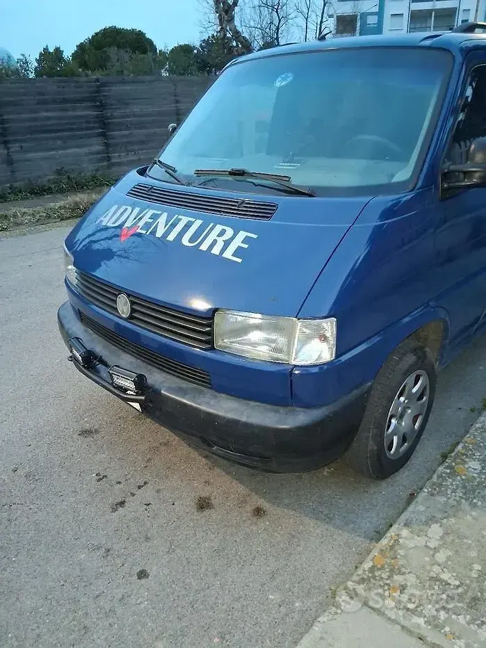 Usata VW T4 75 CV (55 kW) 1999 Bluazzurro Furgone