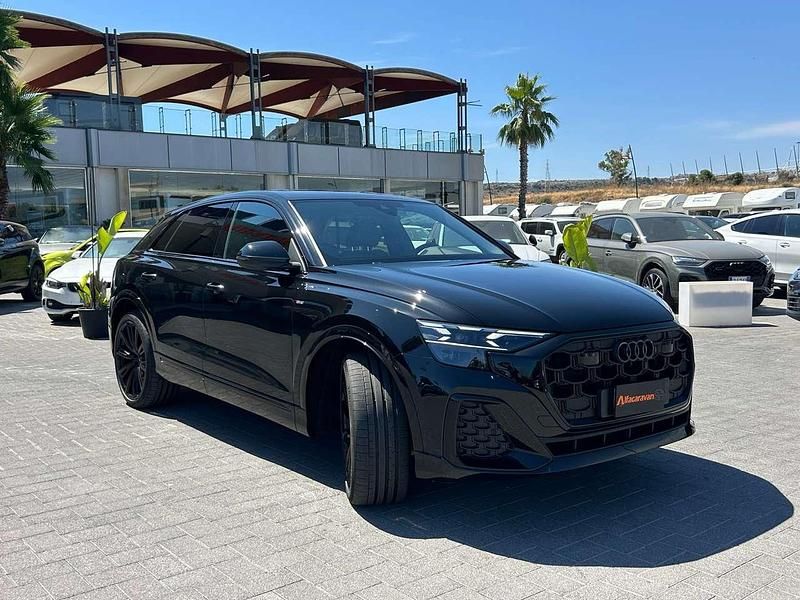 Nuova Audi Q8 S-Line 286 CV (210 kW) 2026 Nero SUV