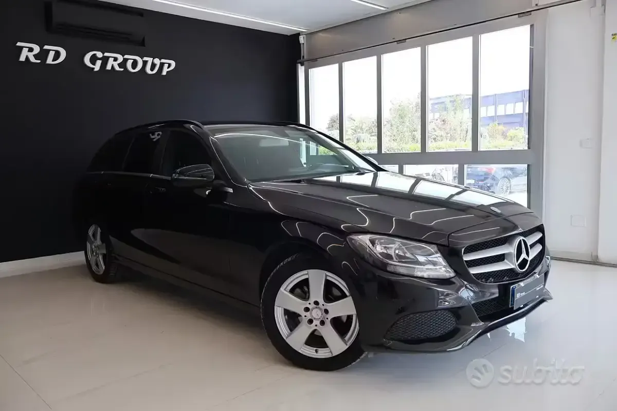 Usata Mercedes C180 Business 116 CV (85 kW) 2016 Nero Station wagon