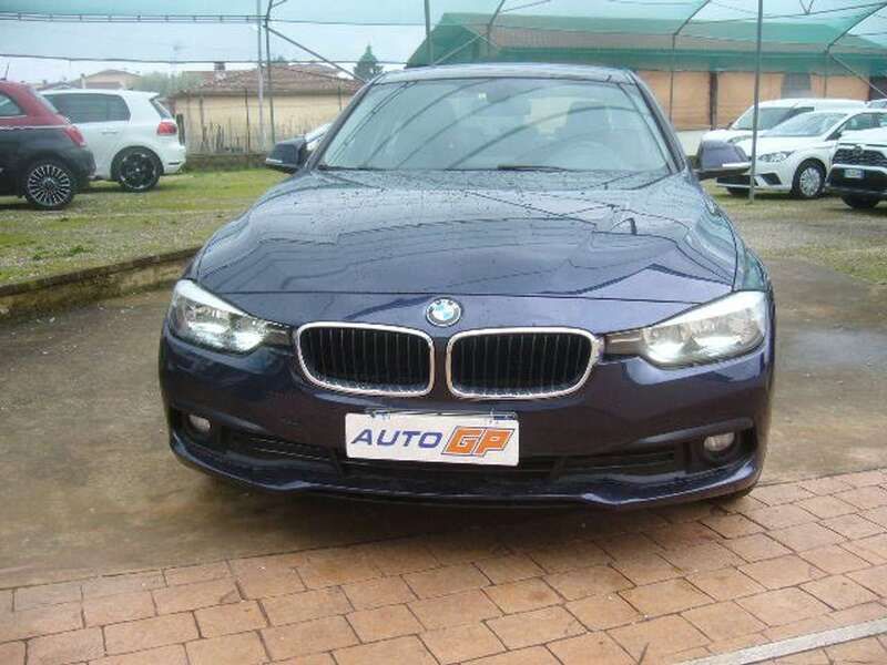 Usata BMW 320 190 CV (139 kW) 2016 Blu/azzurro Berlina
