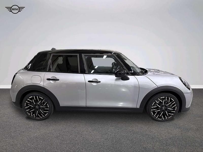 Usata Mini Cooper S Favoured 204 CV (150 kW) 2024 Grigio Utilitaria