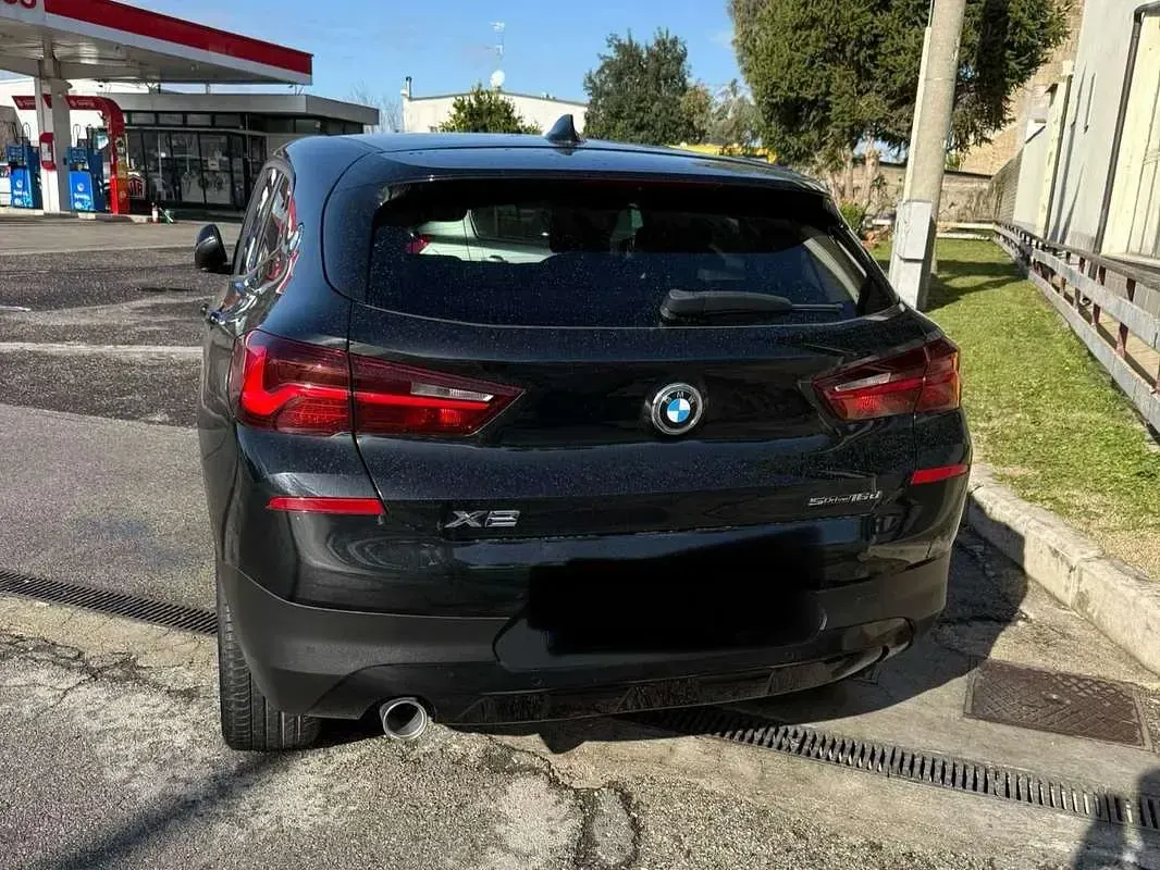 Usata BMW X2 Advantage 116 CV (85 kW) 2021 Nero SUV