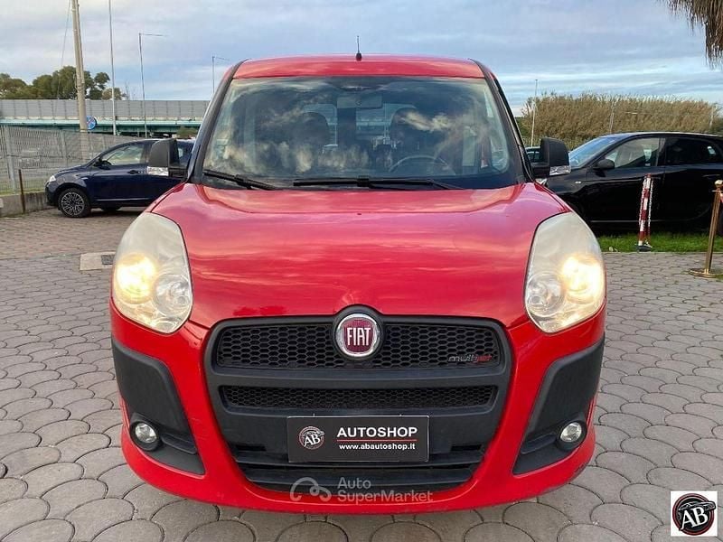 Usata Fiat Doblò 91 CV (66 kW) 2014 Rosso Monovolume
