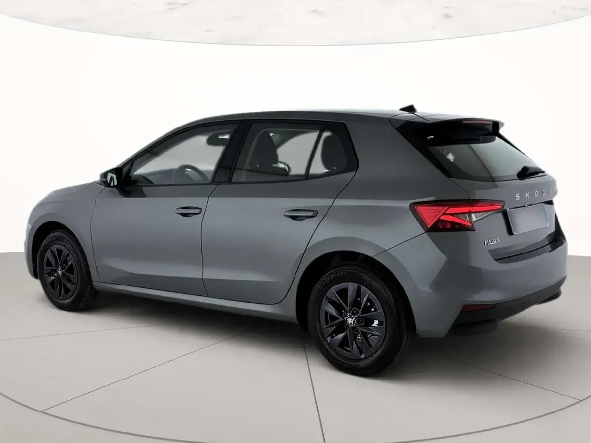 Usata Skoda Fabia Selection 80 CV (58 kW) 2025 Grigio graphite metallizzato Utilitaria
