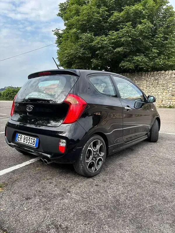 Usata Kia Picanto 85 CV (62 kW) 2013 Nero Utilitaria