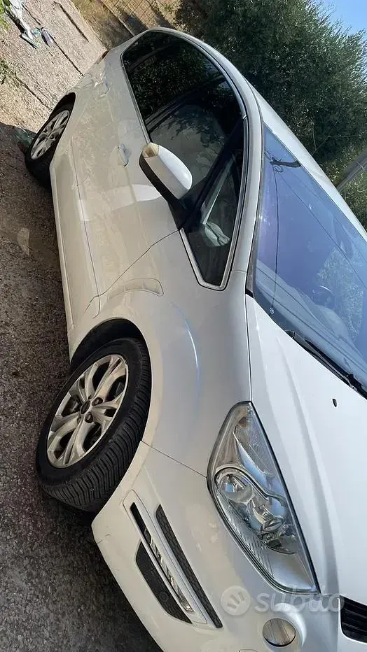 Usata Ford S-MAX S 163 CV (119 kW) 2014 Bianco Monovolume