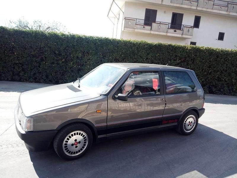 Usata Fiat Uno 105 CV (77 kW) 1985 Grigio Utilitaria