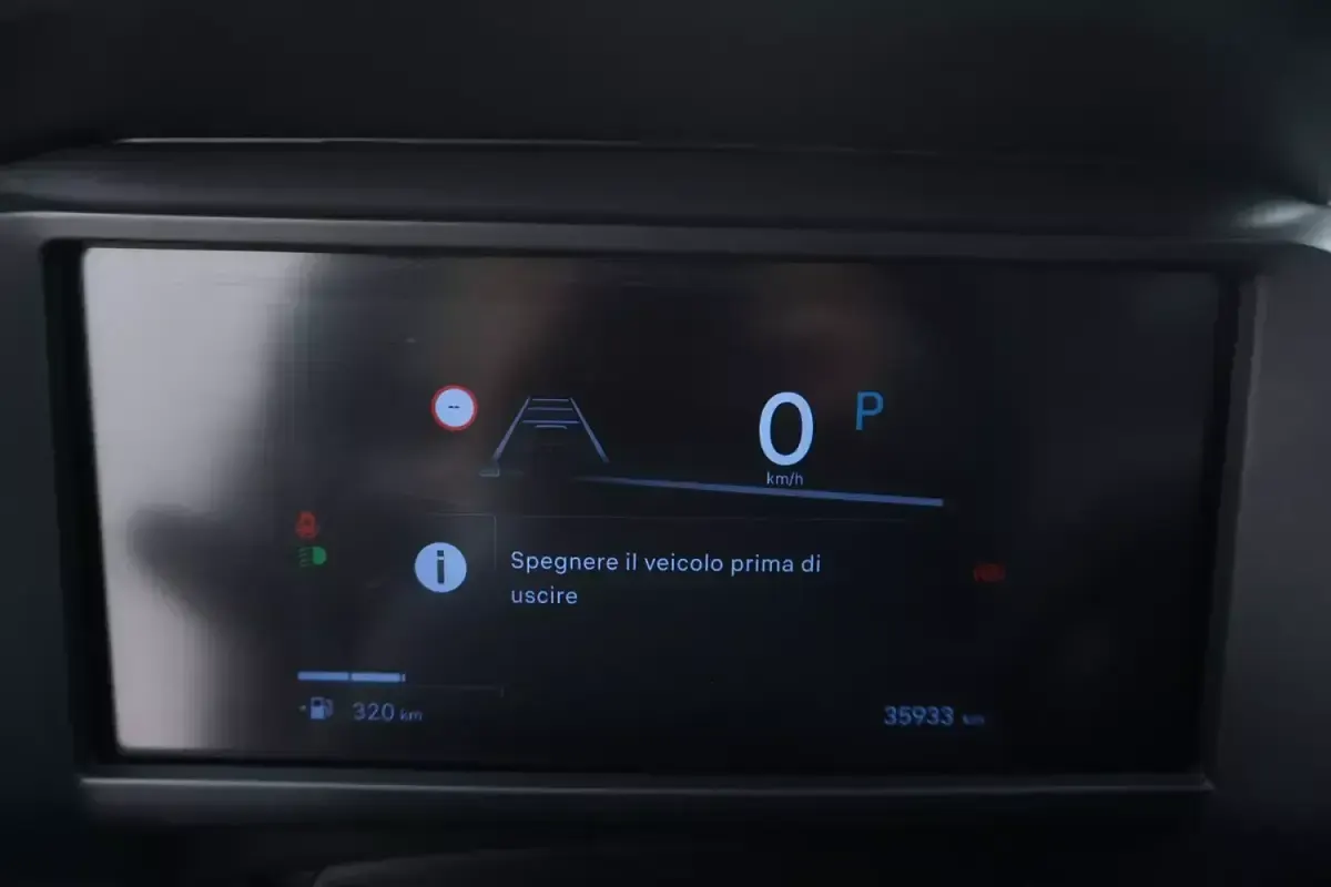 Usata Citroën C4 X 131 CV (96 kW) 2025 Grigiogrigio SUV