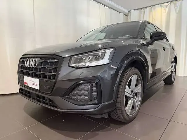 Usata Audi Q2 Admired 116 CV (85 kW) 2021 Grigio SUV