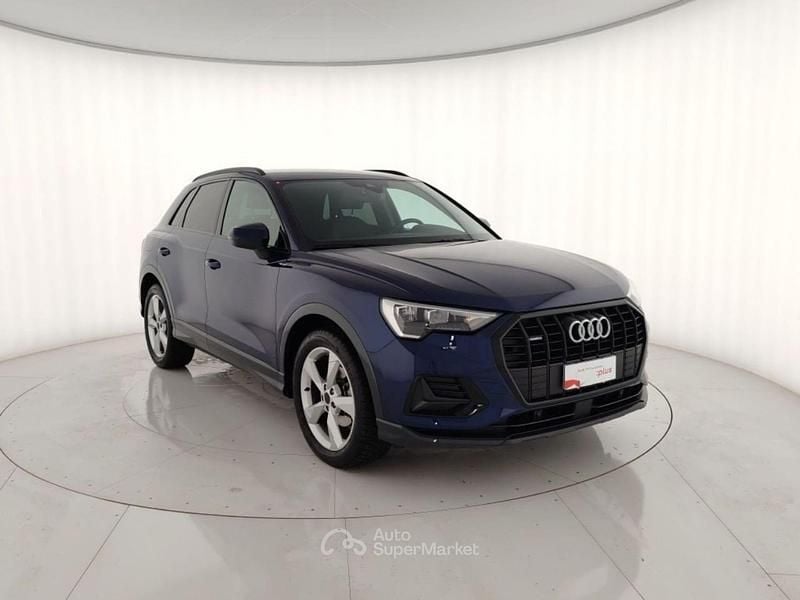 Usata Audi Q3 Advanced 150 CV (110 kW) 2021 Blu metallizzato SUV