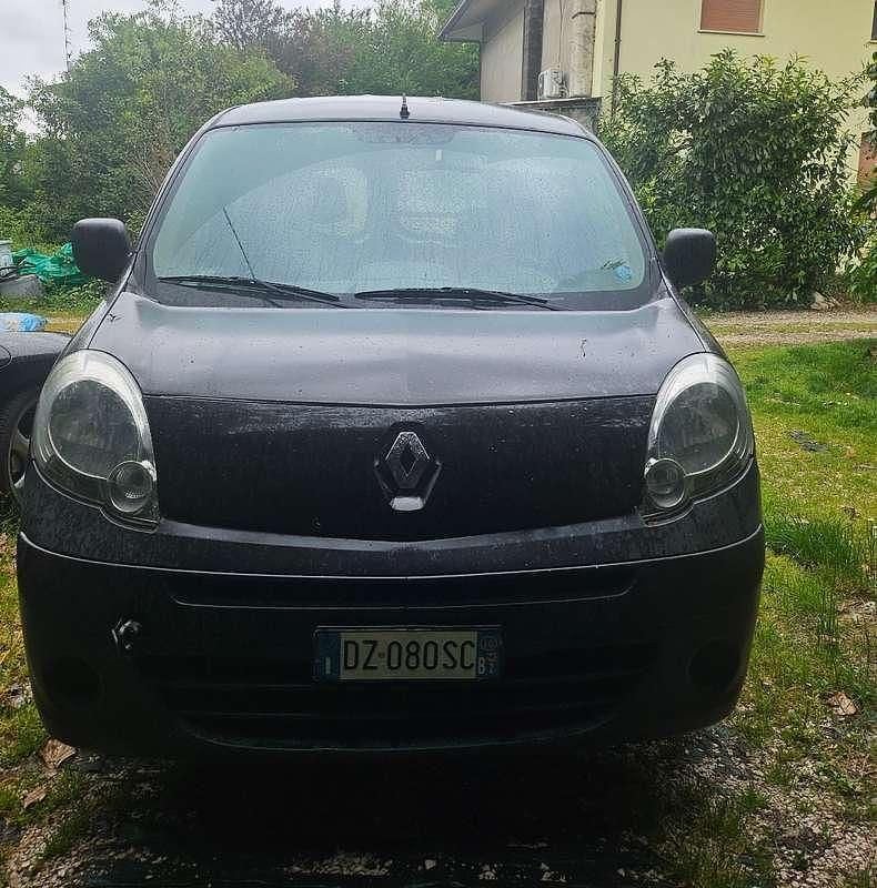 Usata Renault Kangoo 65 CV (47 kW) 2010 Nero Monovolume