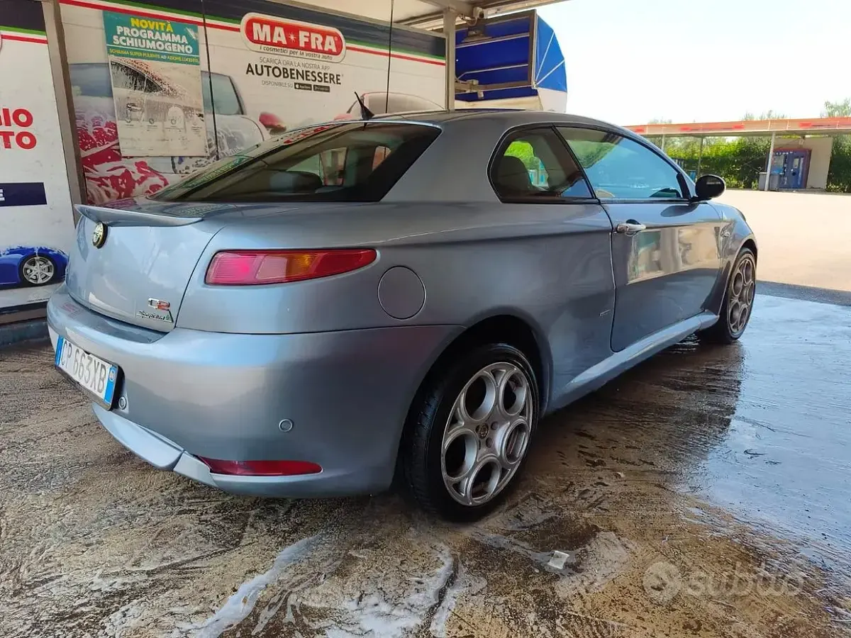 Usata Alfa Romeo GT 150 CV (110 kW) 2003 Grigio Coupé