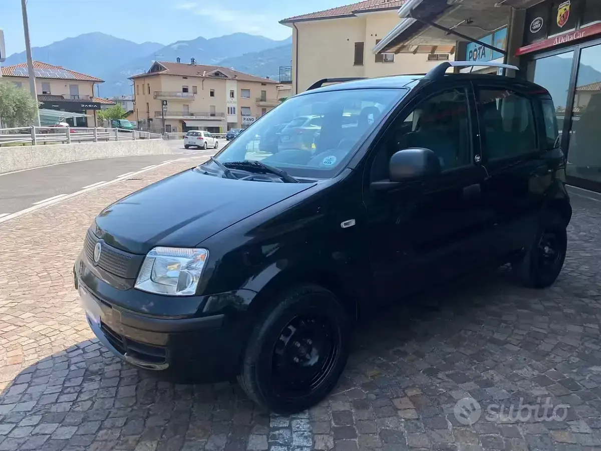 Usata Fiat Panda Active 77 CV (56 kW) 2011 Utilitaria