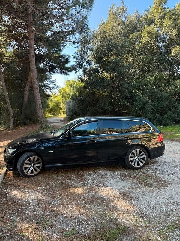 Usata BMW 316 116 CV (85 kW) 2010 Nero Berlina