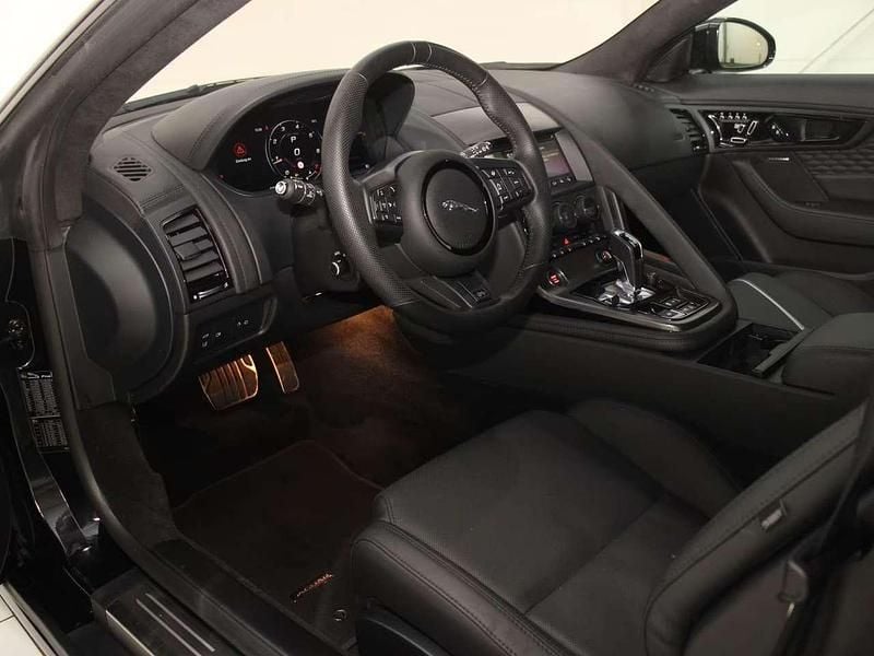 Usata Jaguar F-Type S 450 CV (330 kW) 2024 Nero Coupé