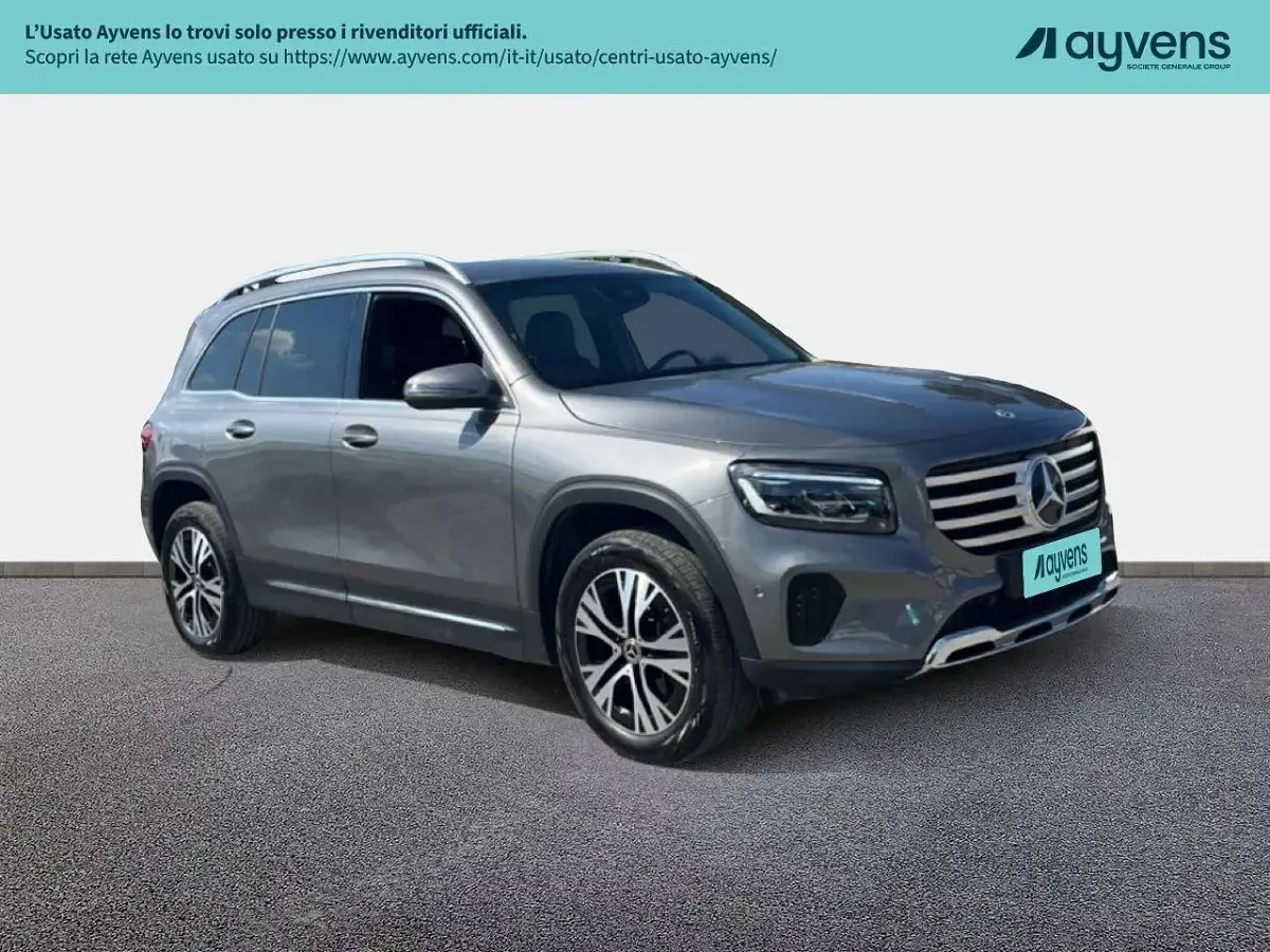 Usata Mercedes GLB200 Business 150 CV (110 kW) 2025 Grigio montagna SUV