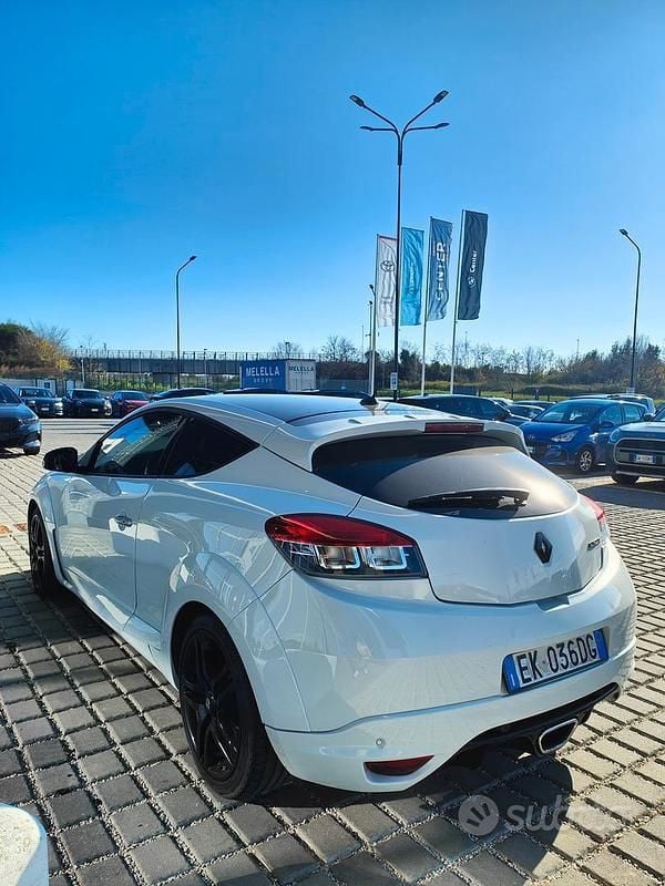 Usata Renault Mégane Coupé R.S. 250 CV (183 kW) 2011 Bianco Coupé