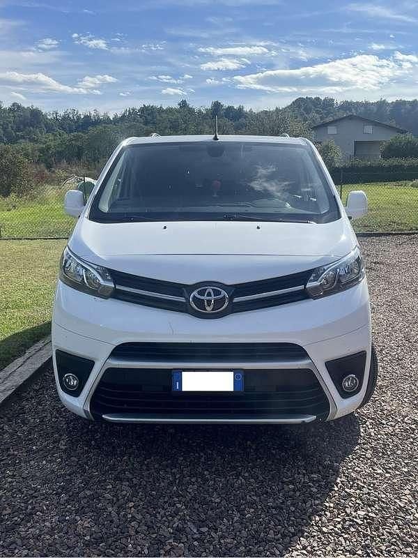 Bianco Usata 2021 Toyota Proace Verso Executive Station wagon | 28.000 € (Cara) - Immagine 1/4