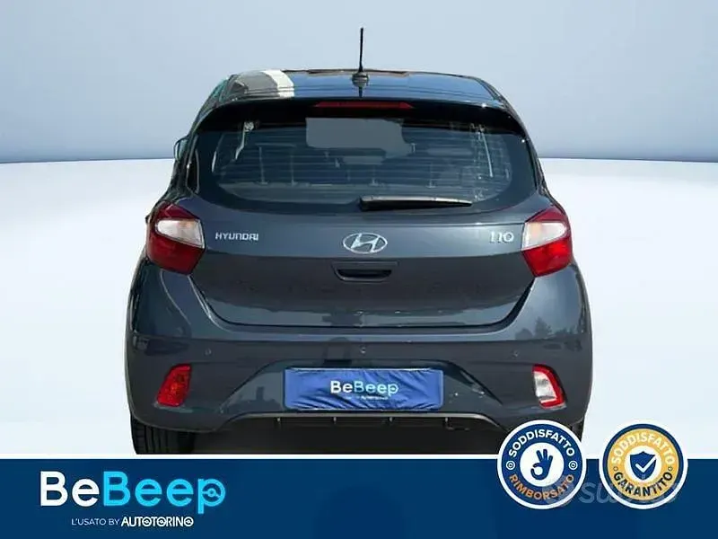 Usata Hyundai i10 67 CV (49 kW) 2022 Grigio metallizzato Utilitaria