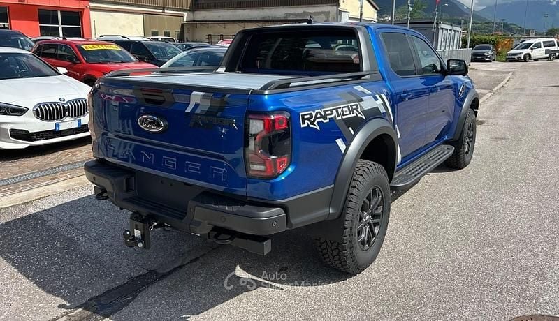 Usata Ford Ranger 211 CV (155 kW) 2024 Blu Pick-up