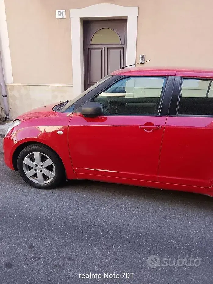 Usata Suzuki Swift 75 CV (55 kW) 2009 Rosso Utilitaria