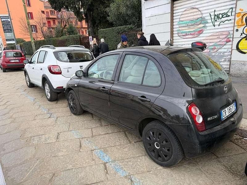 Usata Nissan Micra Acenta 80 CV (58 kW) 2004 Nero Utilitaria
