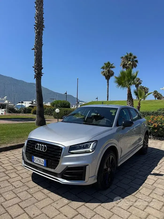 Usata Audi Q2 Sport 116 CV (85 kW) 2017 Grigio SUV