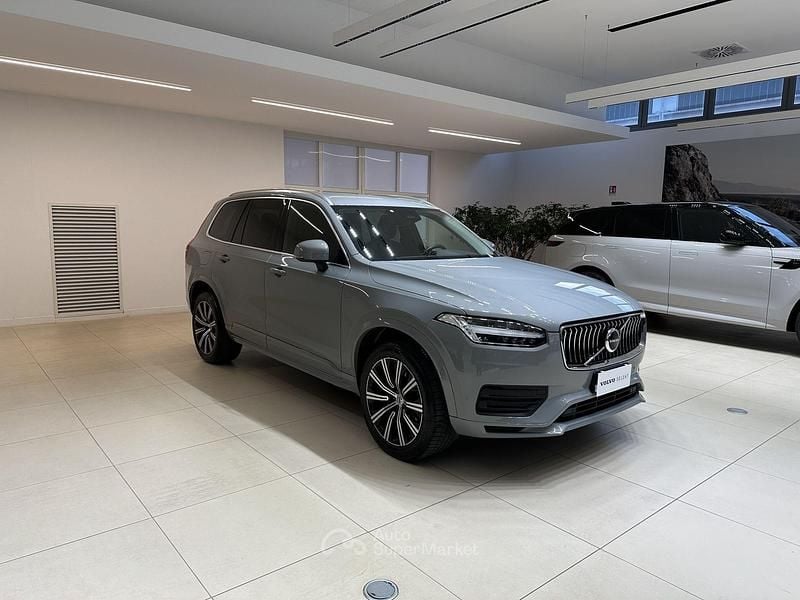 Usata Volvo XC90 Core 235 CV (172 kW) 2024 Grigio SUV