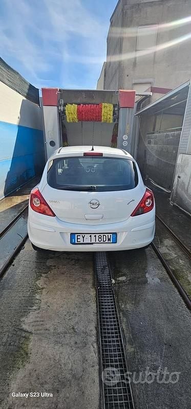 Usata Opel Corsa 85 CV (62 kW) 2015 Bianco Berlina