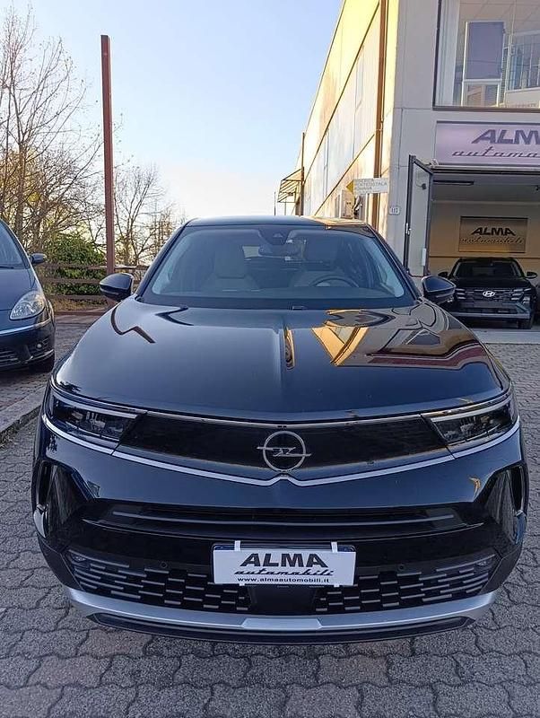 Usata Opel Mokka Elegance 131 CV (96 kW) 2022 Nero SUV