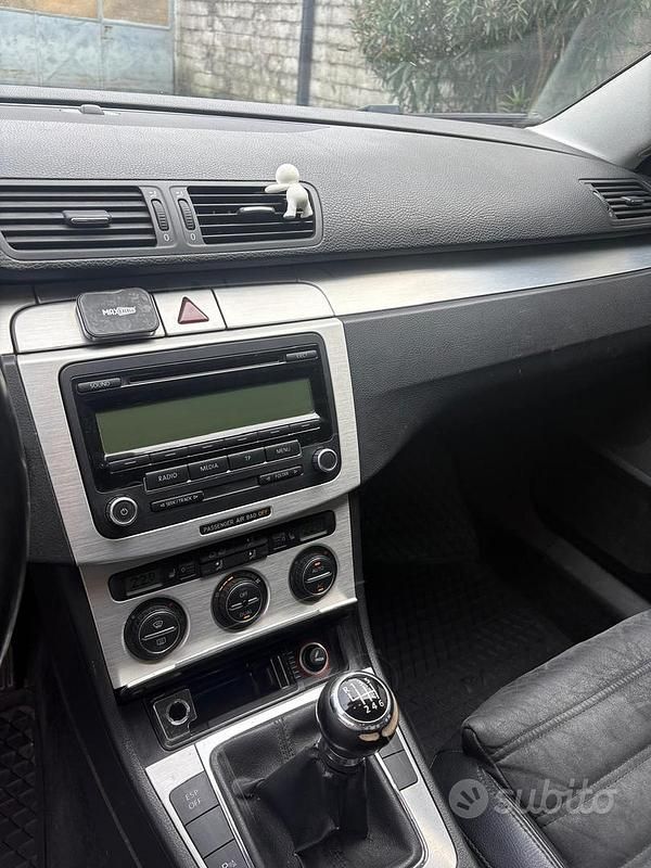 Usata VW Passat Highline 140 CV (102 kW) 2008 Nero Station wagon