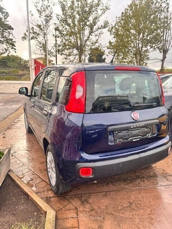 Usata Fiat Panda Easy 69 CV (50 kW) 2017 Blu Utilitaria
