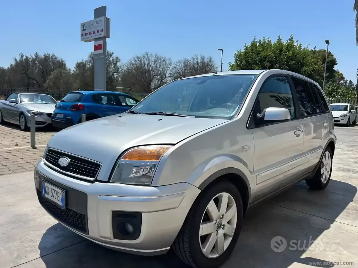Usata Ford Fusion 68 CV (50 kW) 2007 Utilitaria