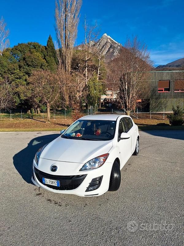 Usata Mazda 3 116 CV (85 kW) 2012 Bianco Berlina