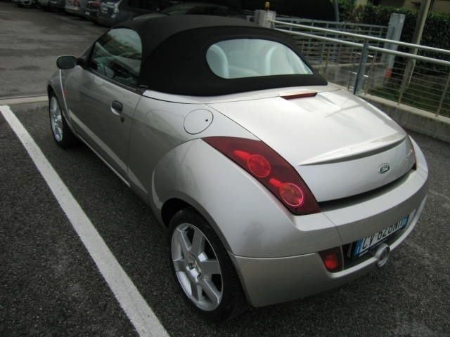 Argento Usata 2005 Ford StreetKa Cabrio | 6450 € - Immagine 1/3